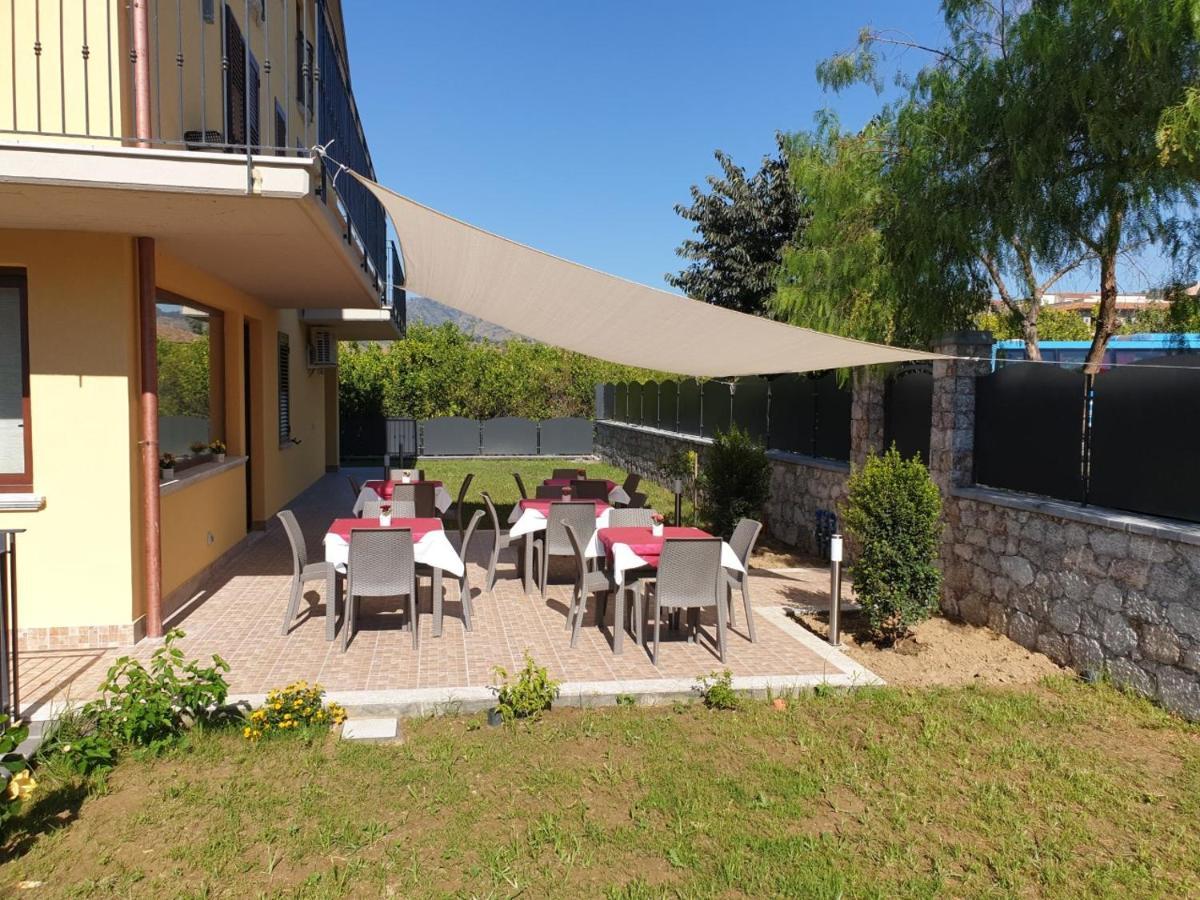 B&B Villa Chiara Bed And Breakfast Taormina Kültér fotó