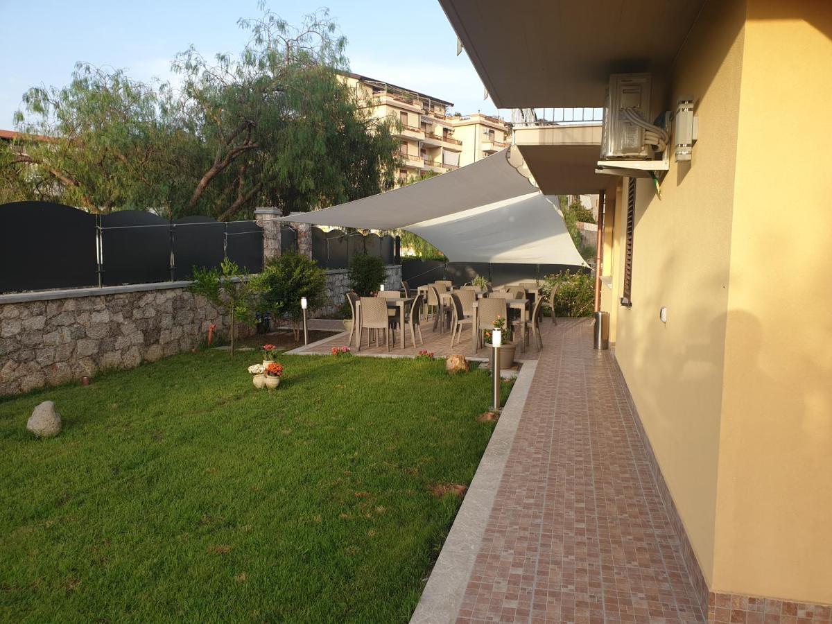 B&B Villa Chiara Bed And Breakfast Taormina Kültér fotó